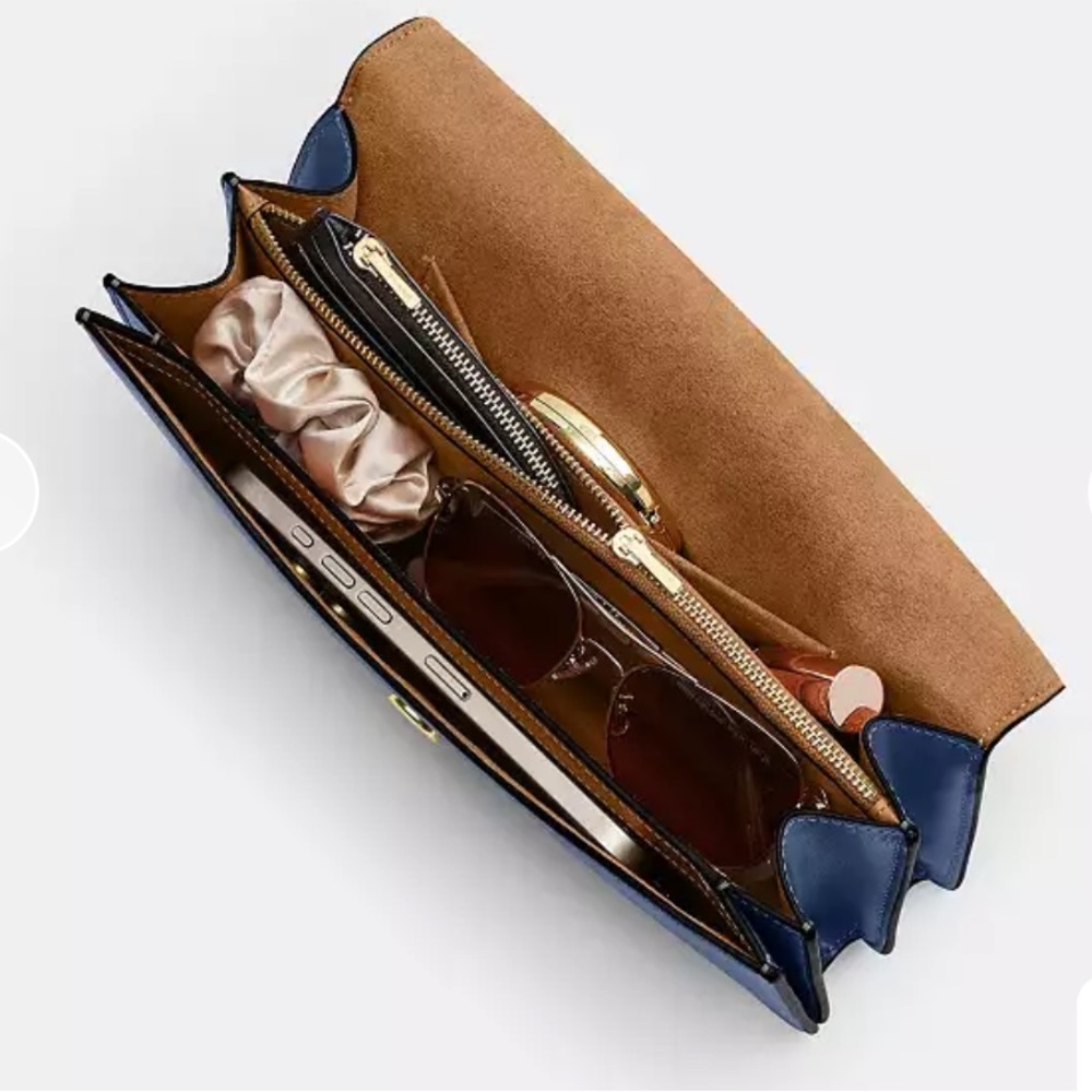 Coach Klare Envelope Crossbody Bag - Picture 5 of 16
